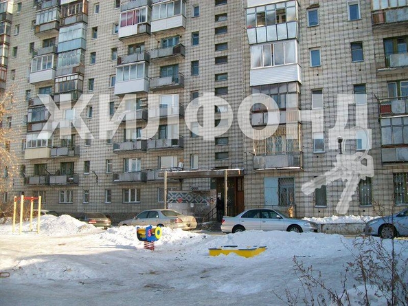 
   Продам 1-комнатную, 29.2 м², Серафимовича ул, 14

. Фото 1.