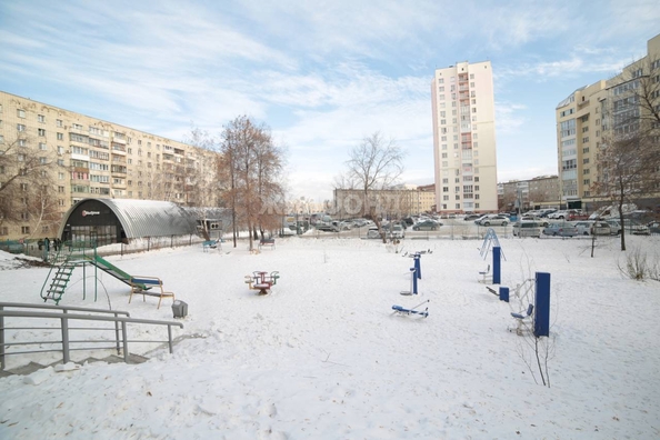 
   Продам 3-комнатную, 58.9 м², Котовского ул, 52

. Фото 23.