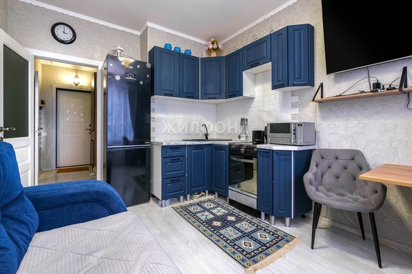 
   Продам 1-комнатную, 40 м², Александра Чистякова ул, 22

. Фото 4.