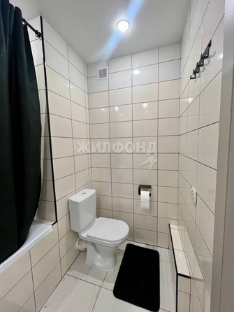 
   Продам студию, 28.4 м², Зорге ул, 229/1

. Фото 7.