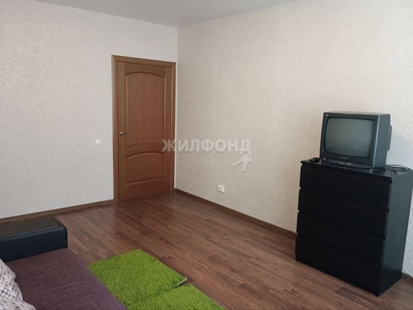 
   Продам 1-комнатную, 42 м², Выборная ул, 99/8

. Фото 4.