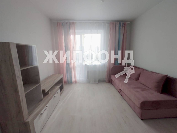 
   Продам 2-комнатную, 43 м², Октябрьская ул, 3

. Фото 2.