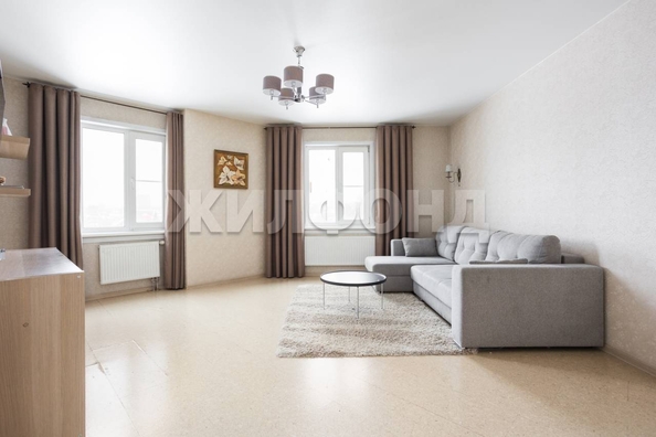 
   Продам 3-комнатную, 91.8 м², Чехова ул, 111

. Фото 3.