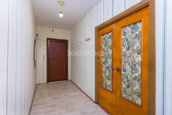 
   Продам 3-комнатную, 76.8 м², В. Высоцкого ул, 11

. Фото 2.