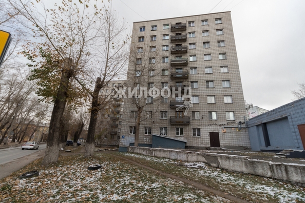 
   Продам секционку, 11.5 м², Лазарева ул, 31

. Фото 9.