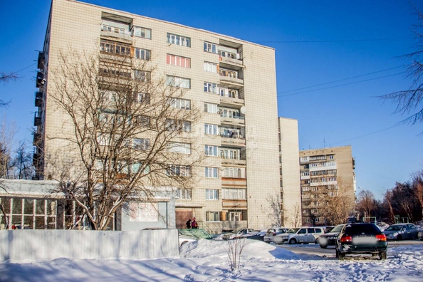 
   Продам секционку, 11.5 м², Лазарева ул, 31

. Фото 13.