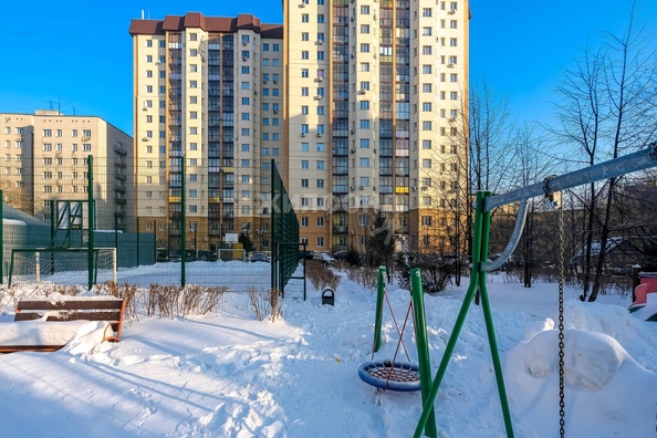 
   Продам 2-комнатную, 69.7 м², Ипподромская ул, 19

. Фото 4.