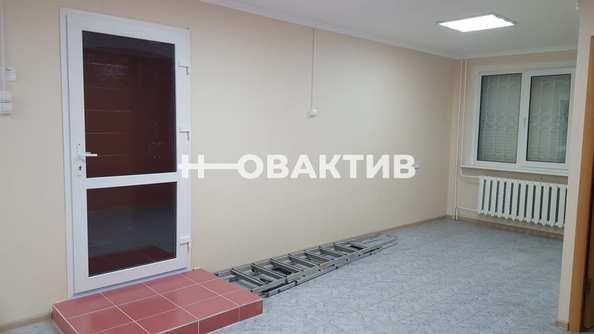 
   Продам помещение свободного назначения, 57.7 м², Южный мкр, 24

. Фото 2.