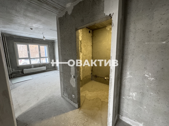 
   Продам 1-комнатную, 39.2 м², Связистов ул, 13/2

. Фото 3.