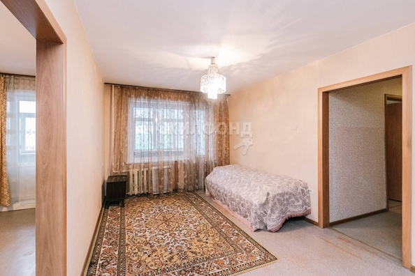 
   Продам 4-комнатную, 71.5 м², Линейная ул, 45/1

. Фото 2.