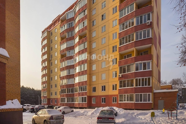 
   Продам 1-комнатную, 32.7 м², Ключ-Камышенское Плато ул, 24

. Фото 24.