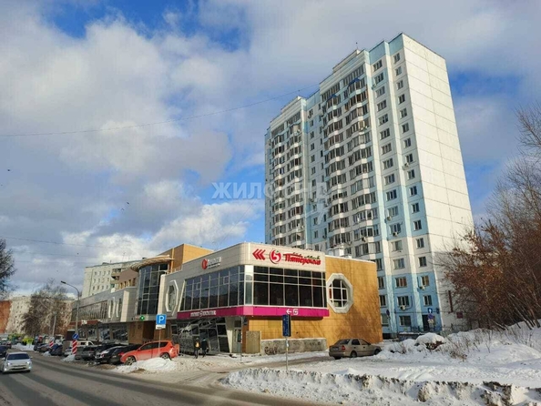 
   Продам 2-комнатную, 59 м², Есенина ул, 31/1

. Фото 4.