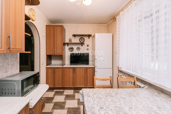 
   Продам 3-комнатную, 86 м², Краснообск, 42

. Фото 3.