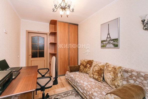 
   Продам 3-комнатную, 86 м², Краснообск, 42

. Фото 16.