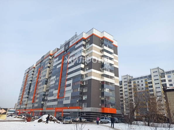 
   Продам 1-комнатную, 45 м², Троллейная ул, 21

. Фото 3.