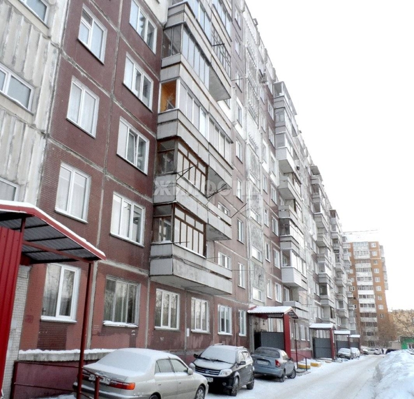 
   Продам 2-комнатную, 45.4 м², Железнодорожная ул, 8

. Фото 2.