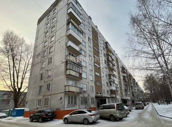 
   Продам 3-комнатную, 62.1 м², Олеко Дундича ул, 3

. Фото 17.