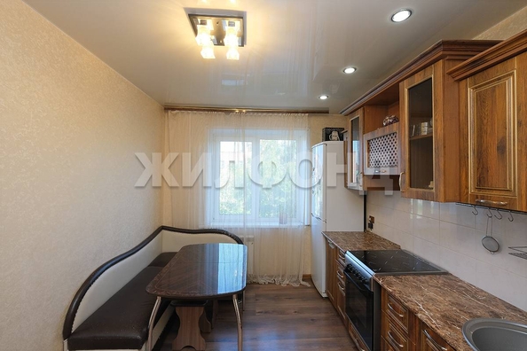 
   Продам 3-комнатную, 62.6 м², Троллейная ул, 18

. Фото 7.