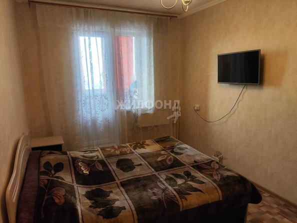 
   Продам 4-комнатную, 81 м², В. Высоцкого ул, 31

. Фото 12.