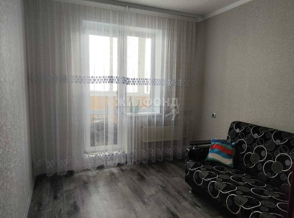 
   Продам 4-комнатную, 81 м², В. Высоцкого ул, 31

. Фото 14.