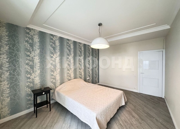 
  Сдается 3-комн. квартира, 85 м², Сухарная ул, д. 101
. Фото 1.