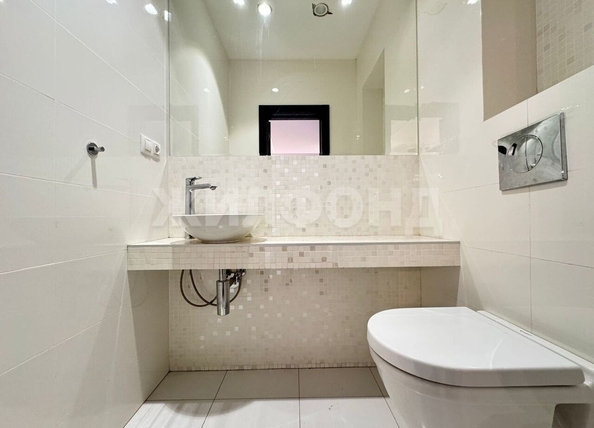 
  Сдается 3-комн. квартира, 85 м², Сухарная ул, д. 101
. Фото 22.