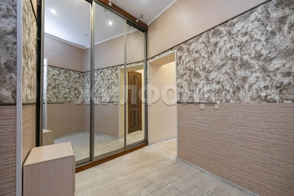 
   Продам 2-комнатную, 52 м², Каменская ул, 3

. Фото 8.