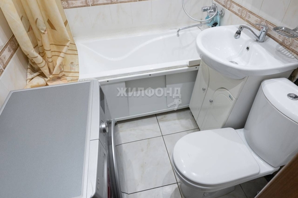 
   Продам 3-комнатную, 56.3 м², Жуковского ул, 117

. Фото 13.