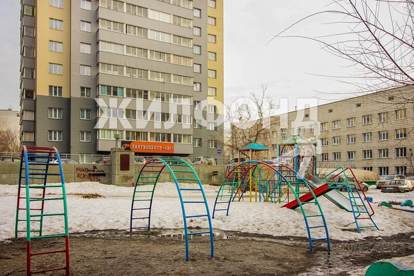 
   Продам 1-комнатную, 46.8 м², Бориса Богаткова ул, 208/3

. Фото 3.