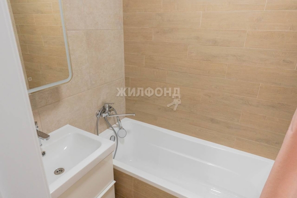 
   Продам 2-комнатную, 55.6 м², Сухарная ул, 96/3

. Фото 29.