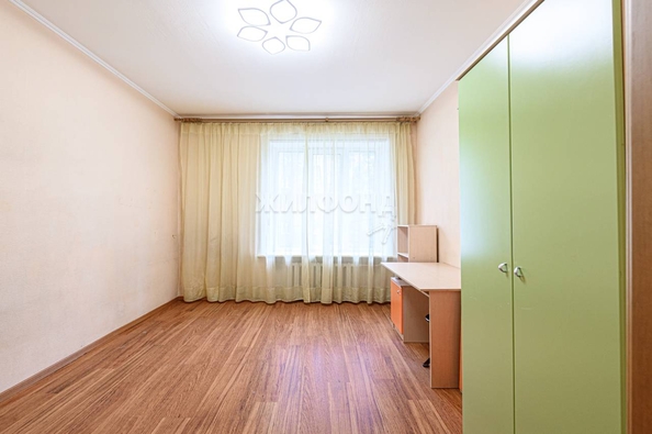 
   Продам 3-комнатную, 65.4 м², Ленина ул, 20

. Фото 5.