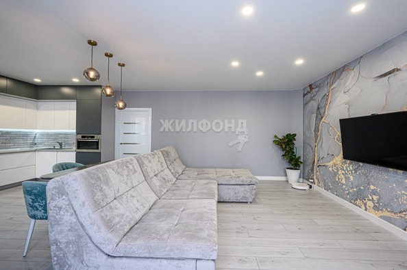 
   Продам 3-комнатную, 90 м², Некрасова ул, 41

. Фото 2.