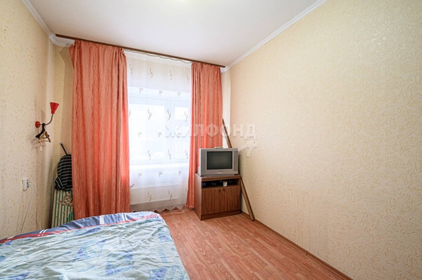 
   Продам 4-комнатную, 105.6 м², Невельского ул, 57/1

. Фото 13.