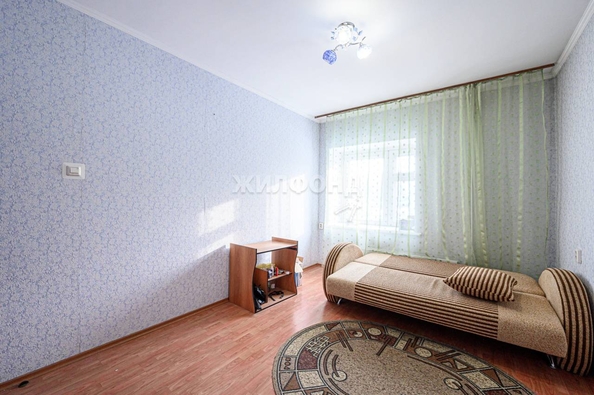 
   Продам 4-комнатную, 105.6 м², Невельского ул, 57/1

. Фото 17.