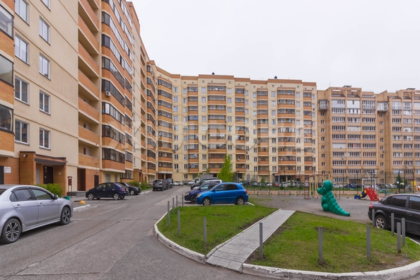 
   Продам 3-комнатную, 84.4 м², Гребенщикова ул, 8

. Фото 3.