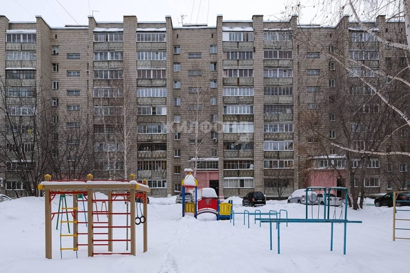 
   Продам 3-комнатную, 63.2 м², Бориса Богаткова ул, 194/8

. Фото 24.