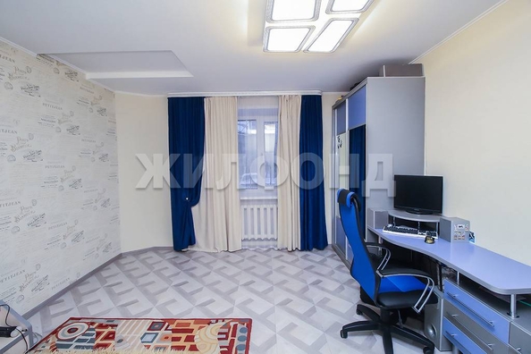 
   Продам 4-комнатную, 134.6 м², Новая Заря ул, 53

. Фото 7.