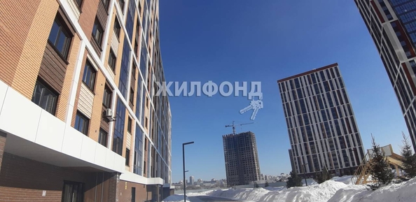 
   Продам 4-комнатную, 92.6 м², Ясный Берег ул, 12

. Фото 19.