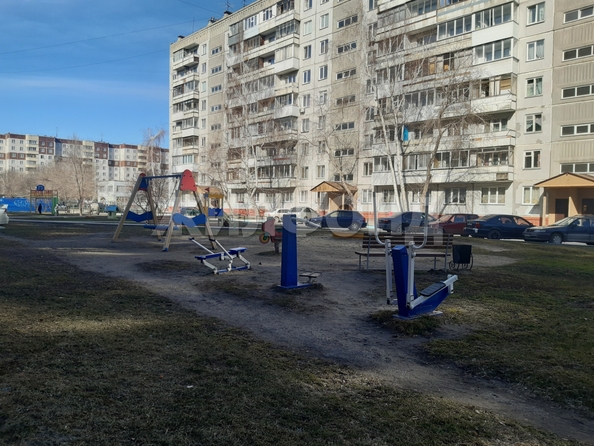 
   Продам 4-комнатную, 78.2 м², Связистов ул, 113

. Фото 30.