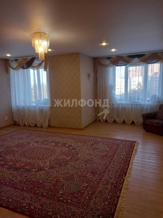 
   Продам 5-комнатную, 158.6 м², Сиреневая ул, 35

. Фото 6.