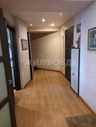
   Продам 5-комнатную, 158.6 м², Сиреневая ул, 35

. Фото 11.