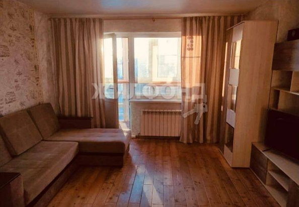 
   Продам 1-комнатную, 35 м², Сибиряков-Гвардейцев ул, 62/3

. Фото 1.