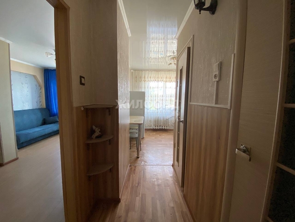 
   Продам 1-комнатную, 33.5 м², Объединения ул, 23

. Фото 3.