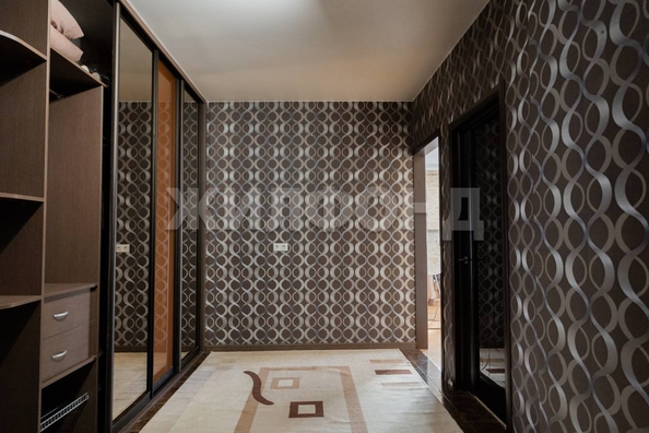 
   Продам 2-комнатную, 71.8 м², Залесского ул, 2/4

. Фото 10.