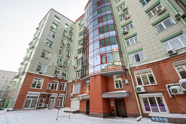 
   Продам 3-комнатную, 188.8 м², Щетинкина ул, 49

. Фото 32.