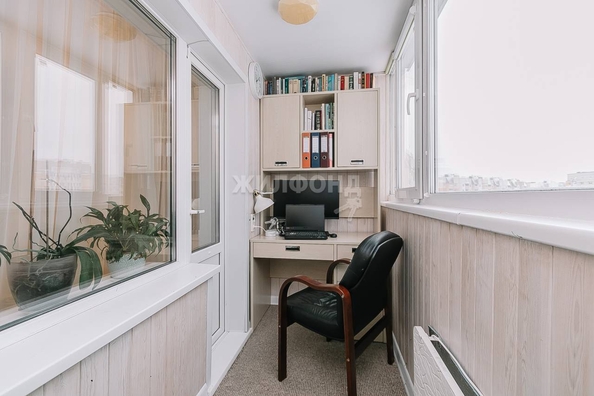 
   Продам 3-комнатную, 77.3 м², 2-й (4 мкр.) кв-л, 204/1

. Фото 14.