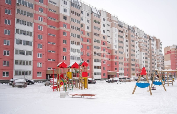 
   Продам 3-комнатную, 77.3 м², 2-й (4 мкр.) кв-л, 204/1

. Фото 23.