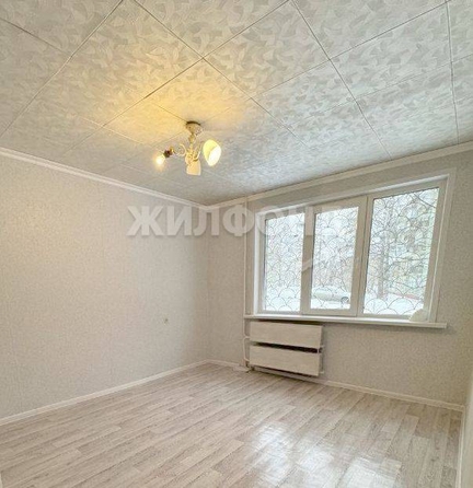 
   Продам 1-комнатную, 28.7 м², Куприна ул, 30

. Фото 1.