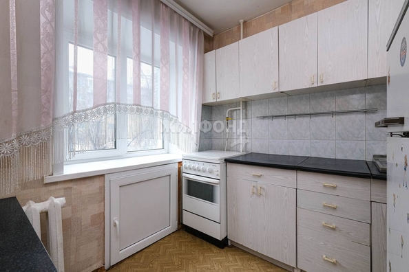 
   Продам 1-комнатную, 27.2 м², Столетова ул, 16/1

. Фото 13.