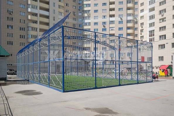 
  Продается 2-комн. квартира, 47.7 м², Дуси Ковальчук ул, д. 250
. Фото 7.